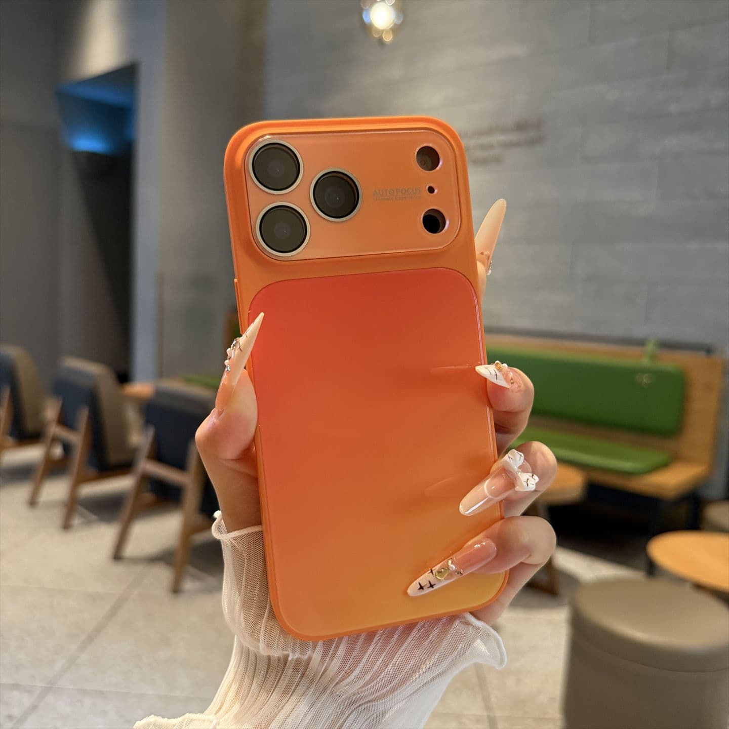 New high-looking gradient contrasting color change in seconds suitable for iPhone17 promax mobile phone case 16 all-inclusive 15 anti-fall 14