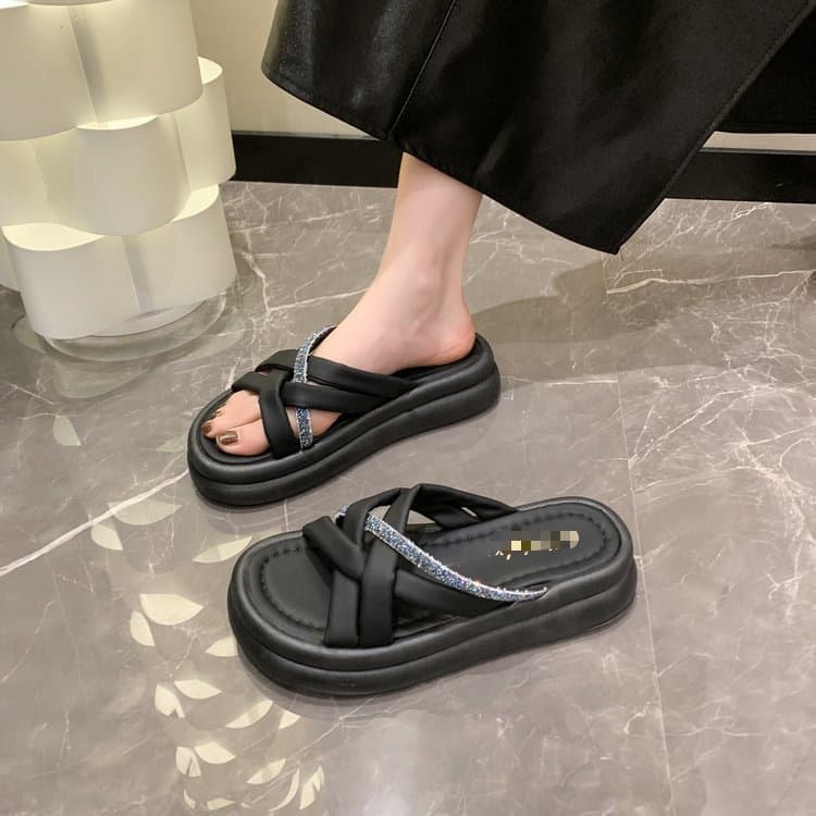 Women's Summer Slippers 2026 New Style Versatile Platform Thick Sole Wedge Sandals Trendy Casual Fashion Ladies' Slide Sandals