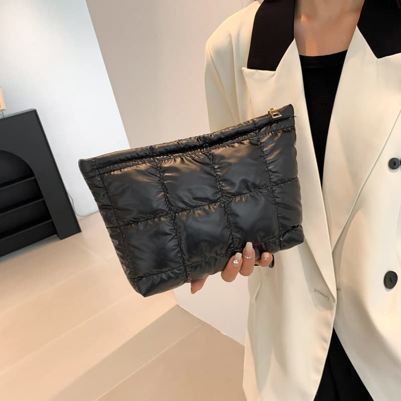 Minimalist Lightweight Small Square Bag 2024 Autumn Winter New Versatile Clutch Plaid Embroidered Casual Cosmetic Bag Cross-border