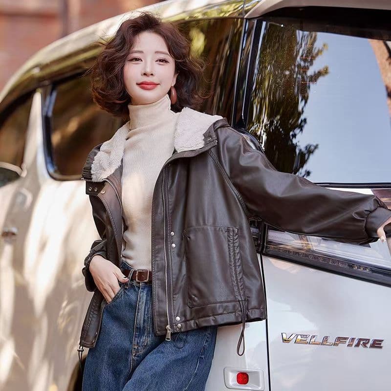 Women's winter fleece-lined, thick, warm leather jacket, casual loose fit, hooded coat, made of fur.