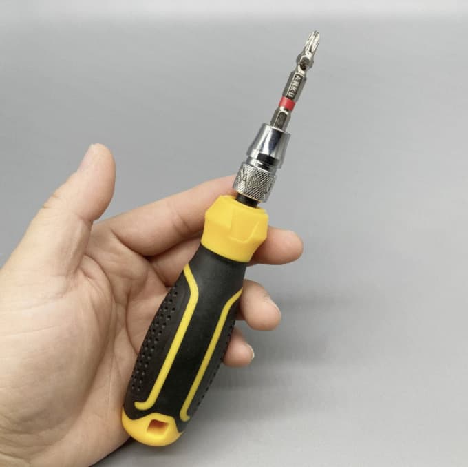 Knurled quick-release bit handle Double-color rubberized manual screwdriver handle Universal hexagonal bit repair tool