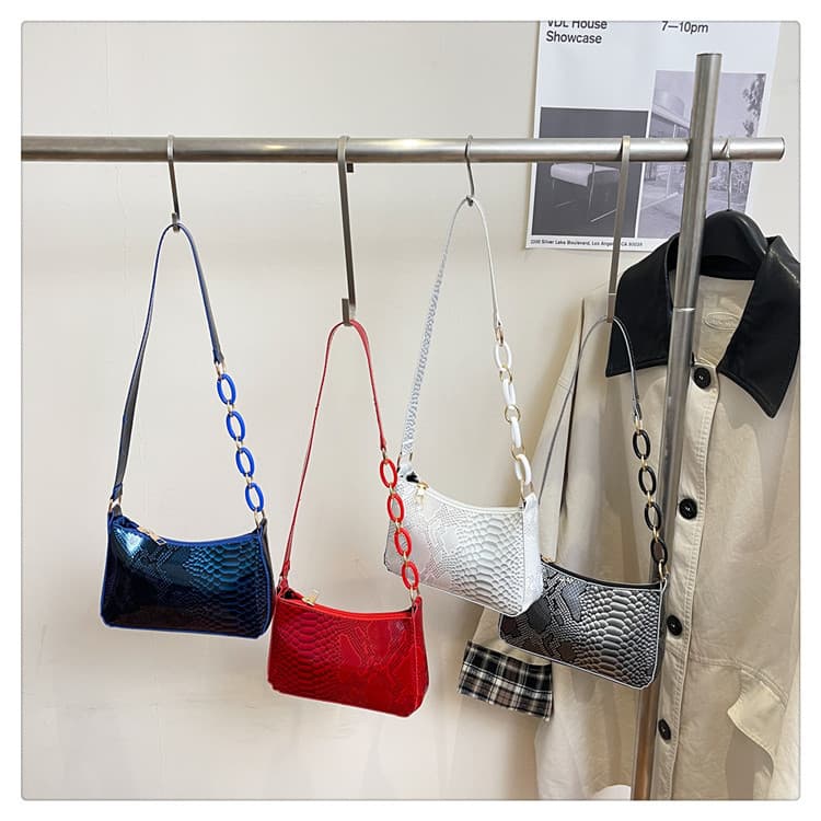 2025 Korean Style Trendy Lightweight Crocodile Pattern Glossy Large Capacity Chain Underarm Shoulder Small Square Bag Women