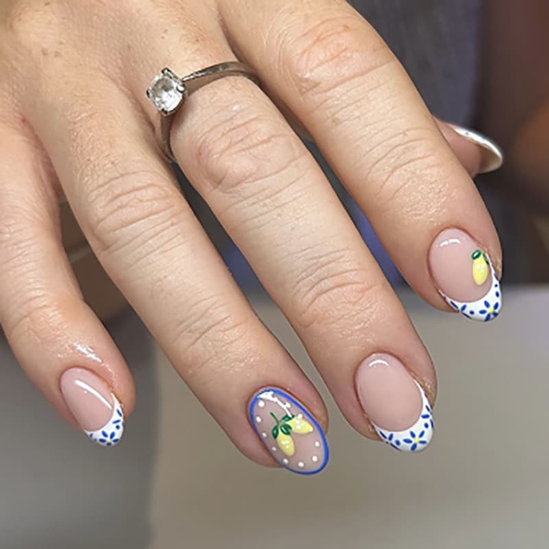 European and American French Wearable Nails Short Polka Dot Flower Rhinestone Press-On Nail Tips High-End Light Luxury False Nails Wholesale