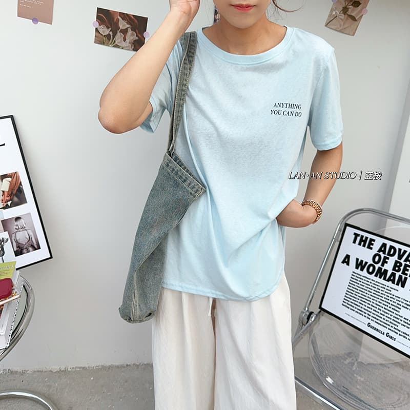 Summer Snowflake Ice Soft Cotton Soft Loose Round Neck T-Shirt with Slit Design at the Hem, Front and Back Printed Casual Right Shoulder