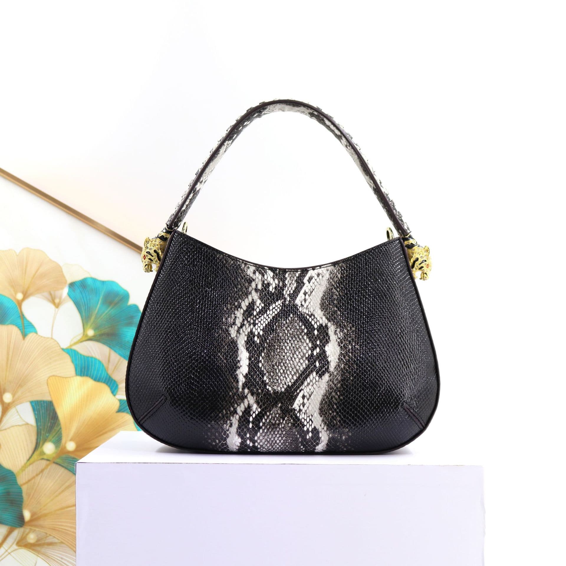 Bestselling Cross-Border Women's Handbag with Tiger Head Hardware, Fashion Designer Bag for Women