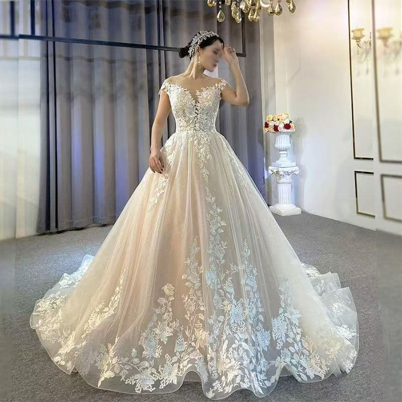New wedding dress for women, white lace, deep V, fluffy yarn, long skirt, forest backless dress, wedding dress
