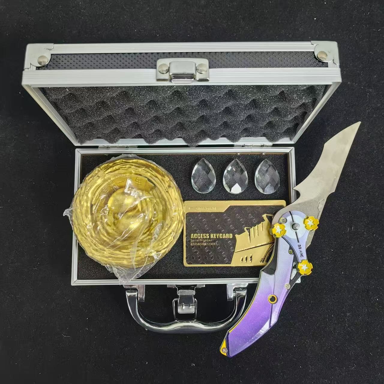Triangle Z Peripheral Mercy Folding Knife Metal Thickened Model Alloy Claw Knife Weapon Collection 4 DZ
