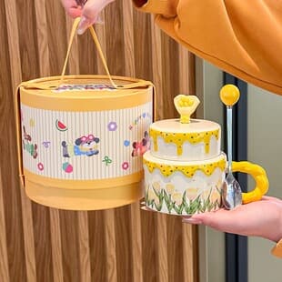 High Aesthetic Light Luxury Tulip Ceramic Mug - Gift for Women, Premium Souvenir, Birthday and Wedding Gift for Besties