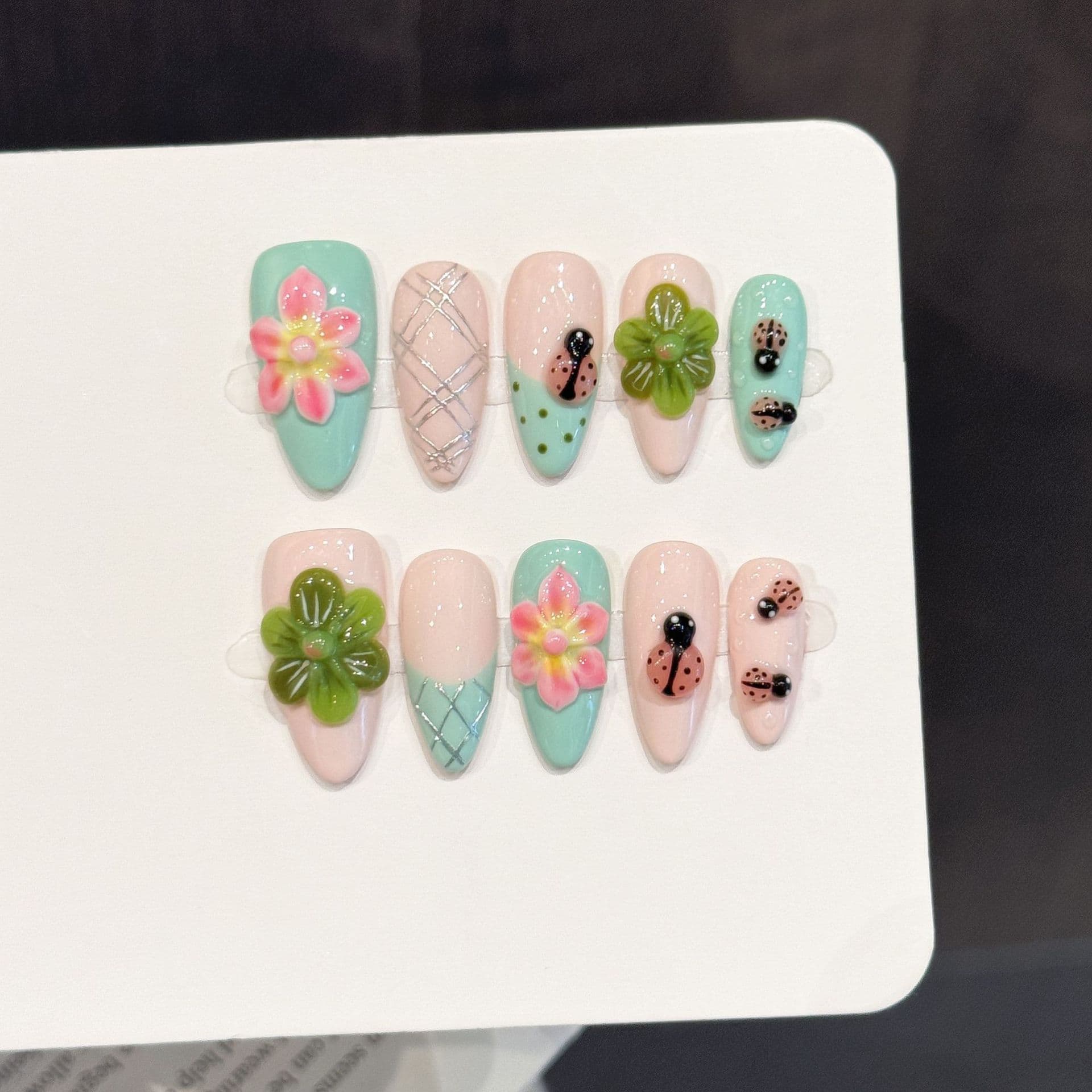 Yihe [light summer flower habitat] fresh three-dimensional pinch flower ladybug nail art stickers European and American foreign trade handmade fake nails