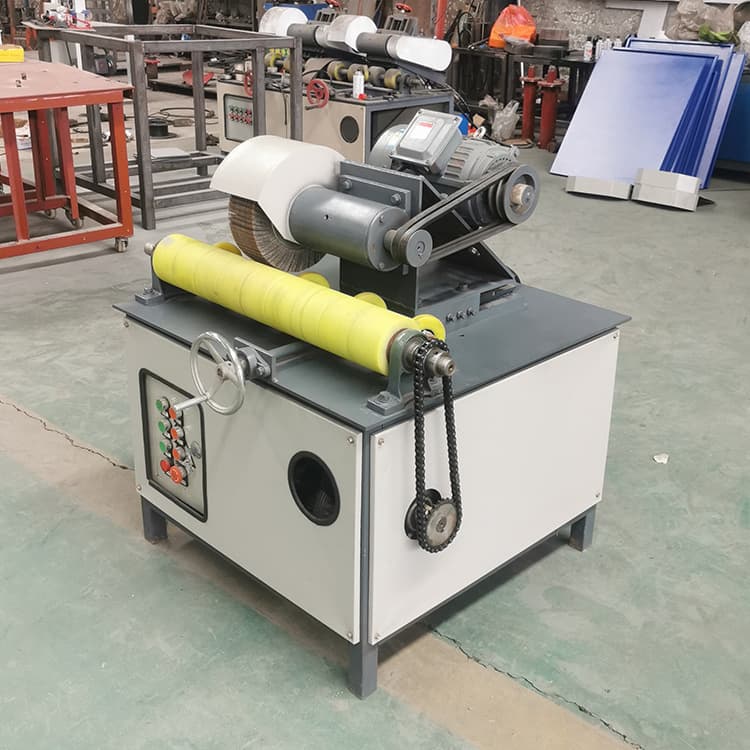 Multi-functional round pipe polishing machine for iron pipes, stainless steel pipes, and wood; outer circumference rust removal and wire drawing polishing machine