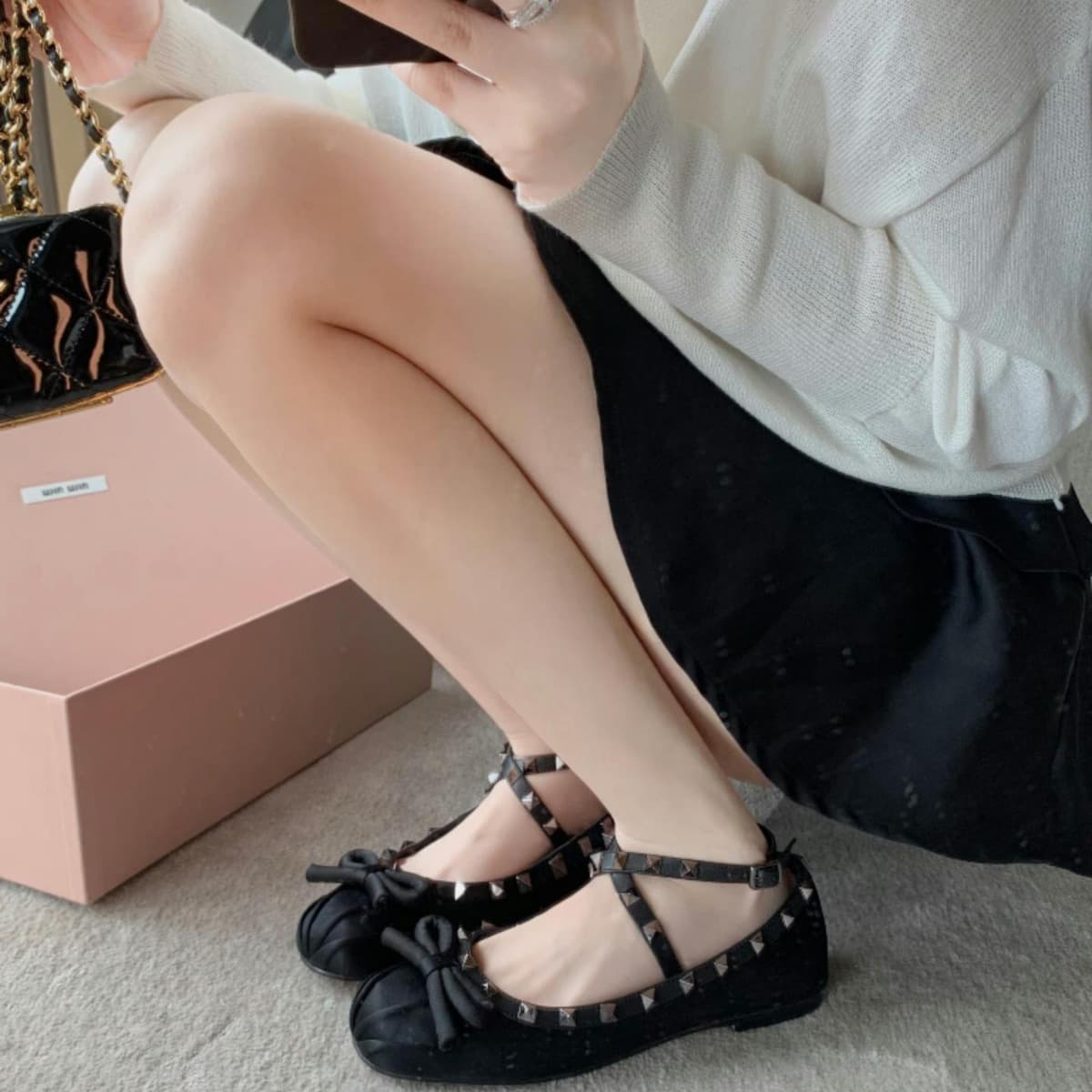 Grape Mom Leather Valentino Rivet Ballet Flats for Women, Shallow Mouth Contrast Color Bow, Flat Heel Versatile Ballet Shoes