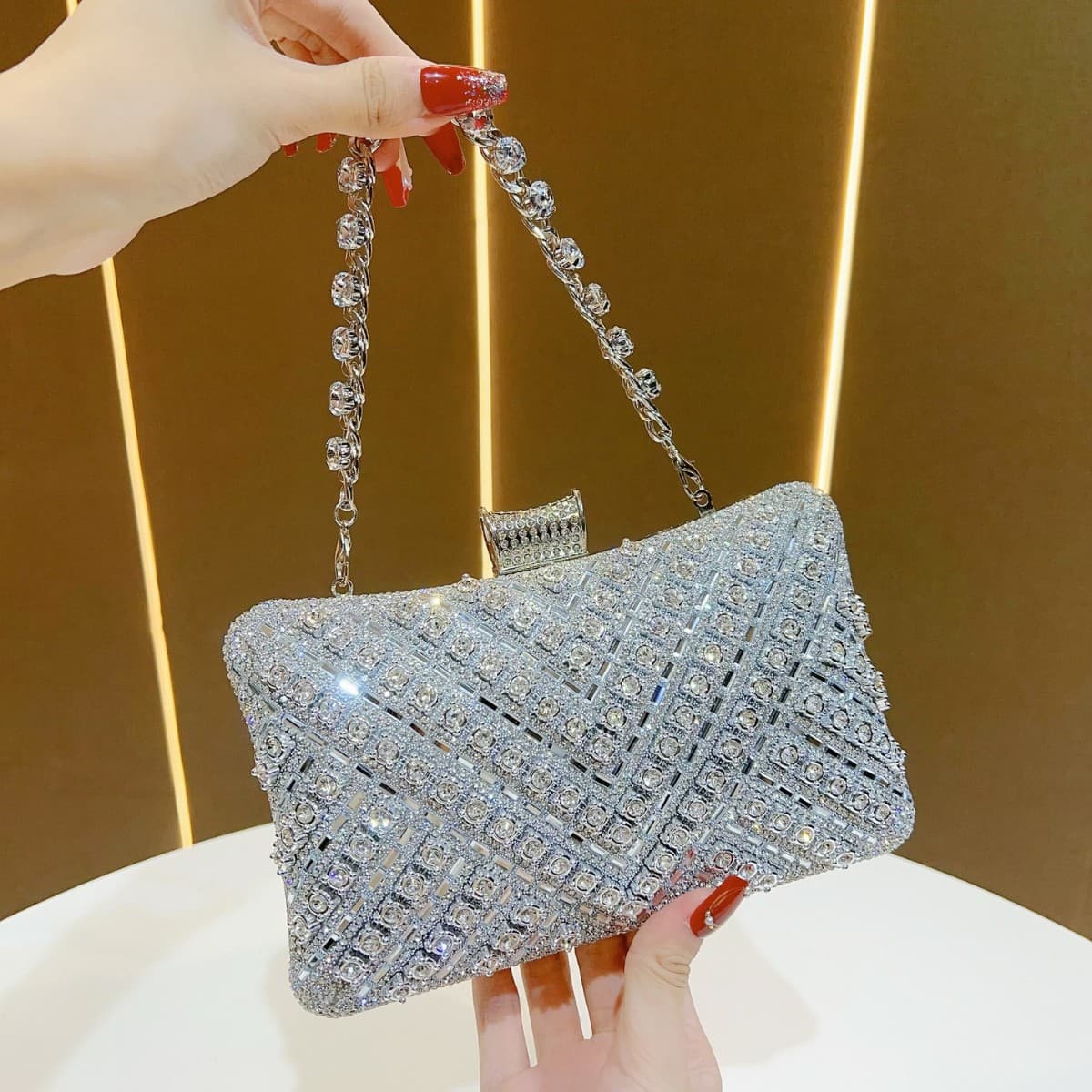 Customized Women's Party Shoulder Crossbody Bag Storage Bag Wedding Banquet Exquisite Clutch Bag Full of Diamonds Dinner Bag