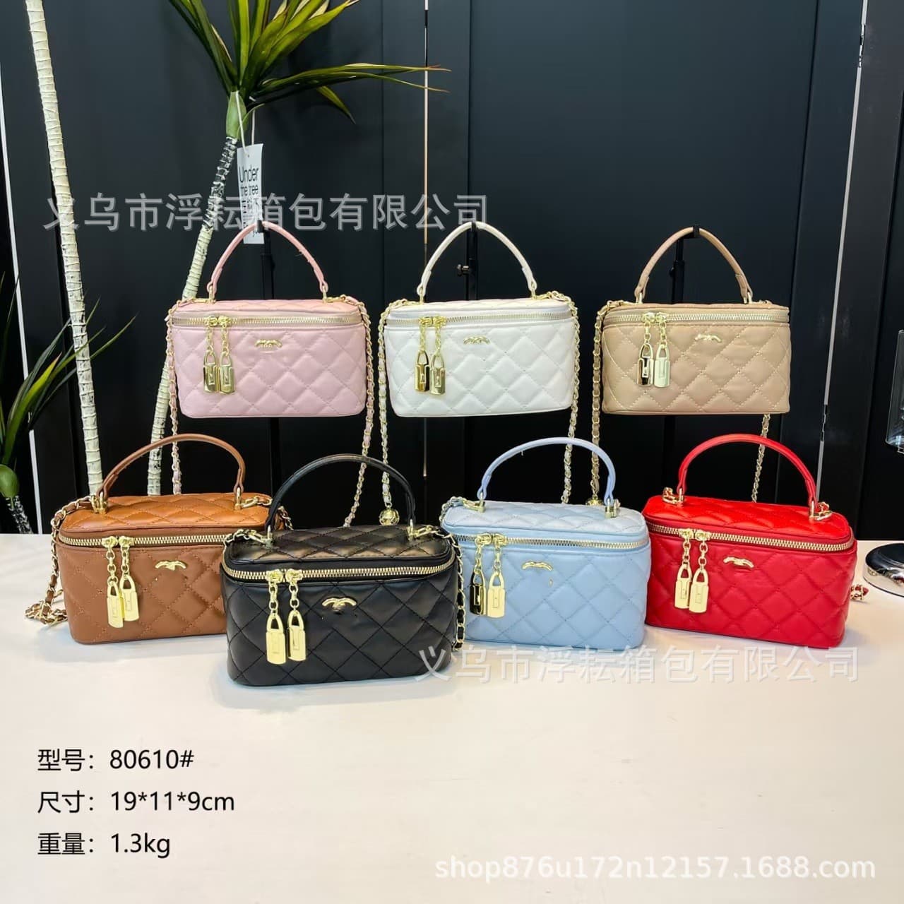 2026 Cross-border Trade Small Fragrance House Trendy Cosmetic Bag Handheld Diamond Quilted Chain Bag Versatile Box Shoulder Crossbody Bag