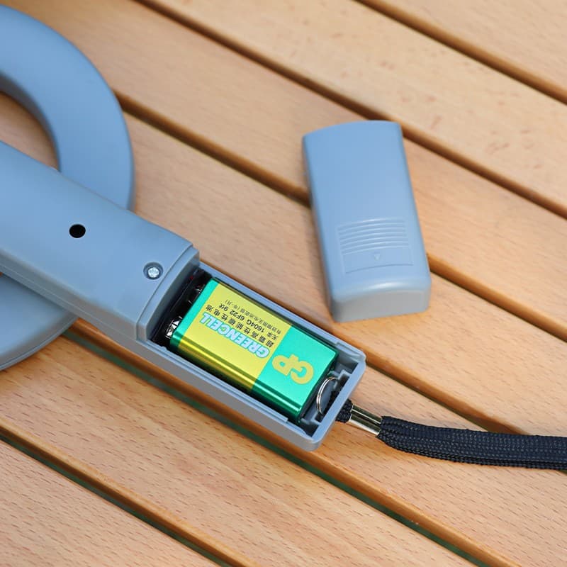 Handheld Metal Detector: High-sensitivity, compact for exam hall security, outdoor scanning, and detection of mobile phones.