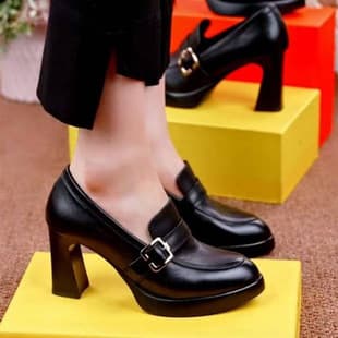 2026 Chunky Heel Leather Shoes for Women High Heels Slip-On Versatile Soft Leather Comfortable Flats Foreign Trade Height-Increasing Flats