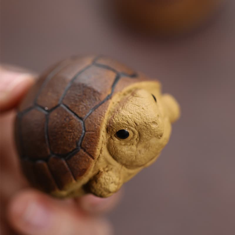 Yixing Purple Sand Teapet Turtle Ornament, Raisable Mini Bionic Softshell Turtle, Bulk Wholesale Square Tea Accessory for Tea Ceremony