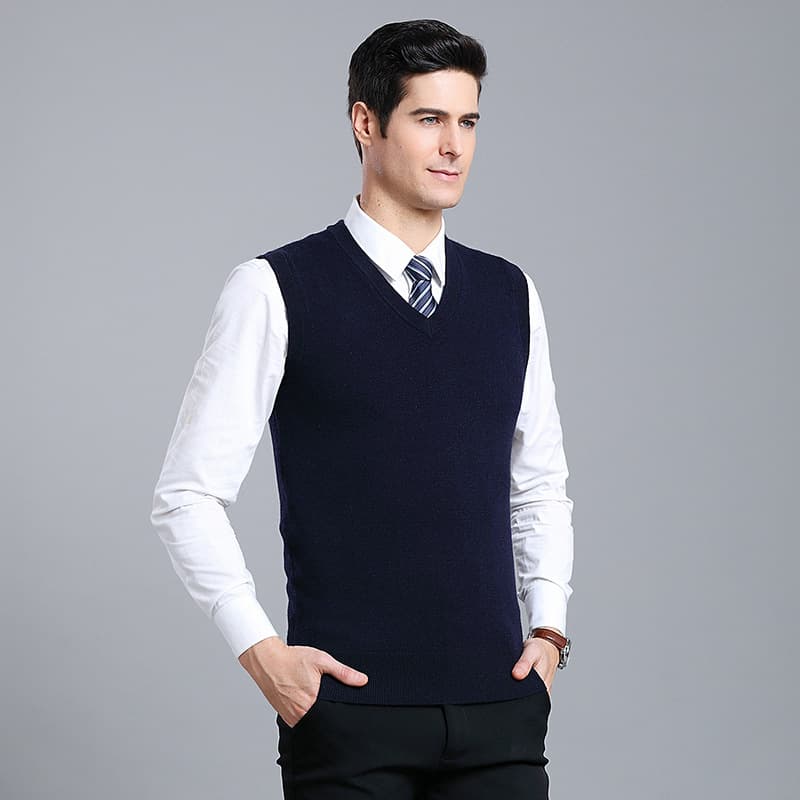 Wholesale new solid color wool vest for men, V-neck, middle-aged and elderly, autumn and winter wool sweater, base layer vest, men's shoulder vest