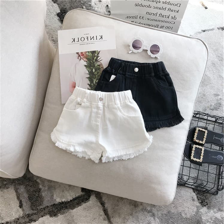 Children's clothing summer new solid color Korean pants girls casual white jeans children's black shorts baby hot pants