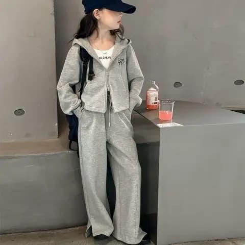 Girls' Autumn Outfit Set Baby Early Autumn Casual Fashion Two-Piece Set Children's Fall 2026 New Stylish Sportswear
