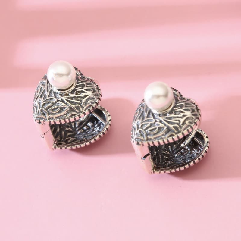 No. 8329 925 Silver Retro Texture Heart Pearl Ear Clips, Light Luxury Fashion Versatile High-end Elegance Ear Clips