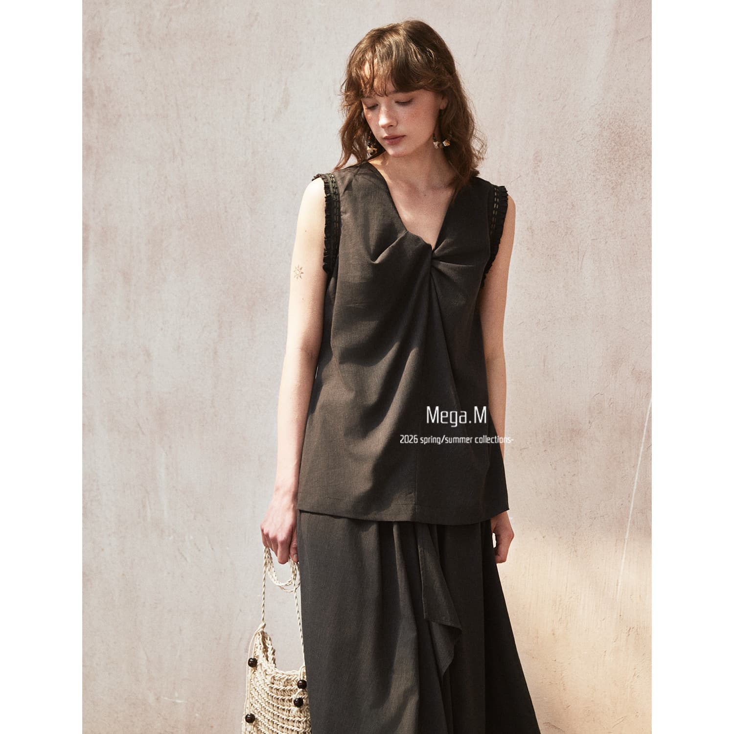 Mega.M Design Twisted Collar Ruffled Top 2026 New Sleeveless Vest Tank Top for Women
