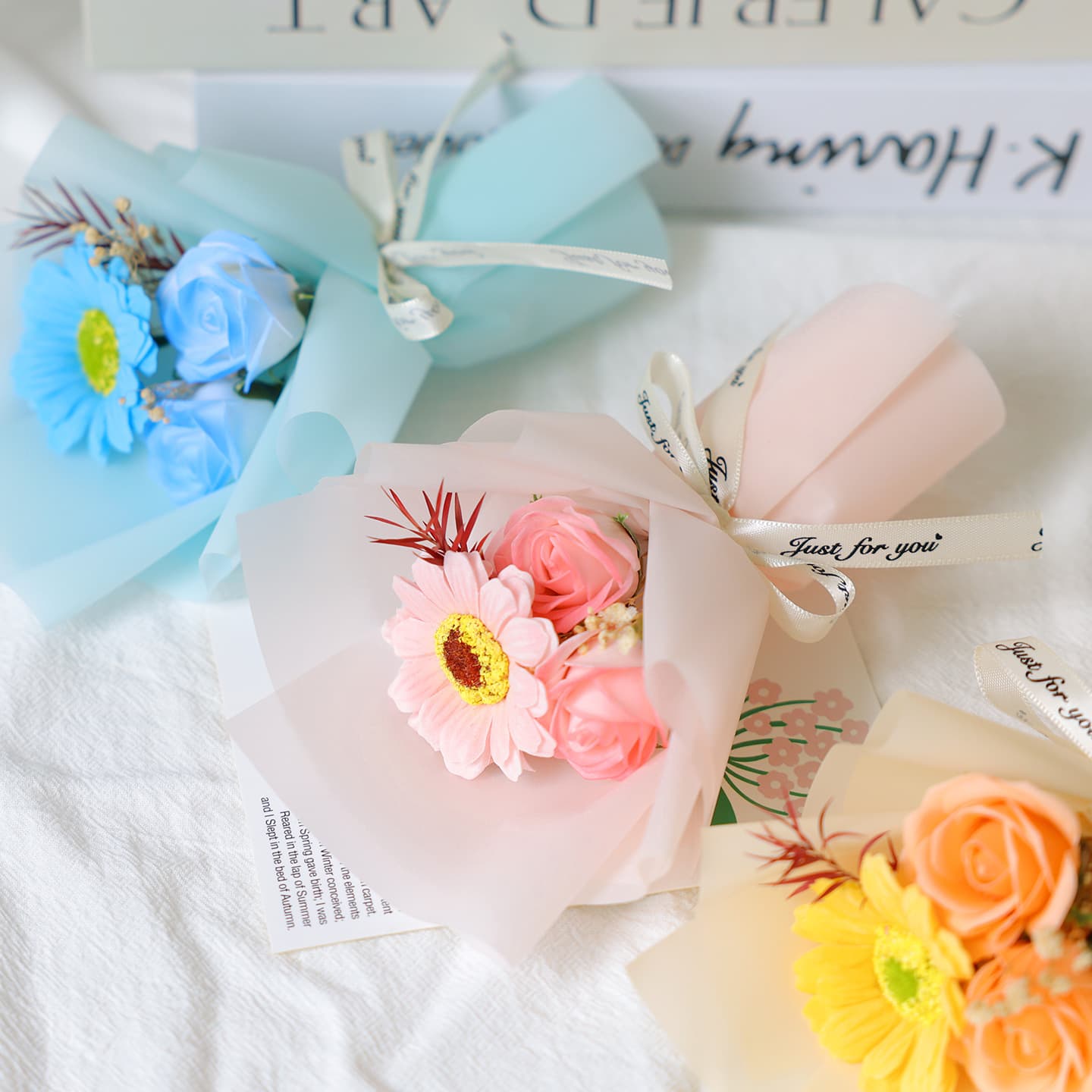 Artificial flower sunflower rose small bouquet artificial flower soap flower holiday graduation season gift box matching wholesale