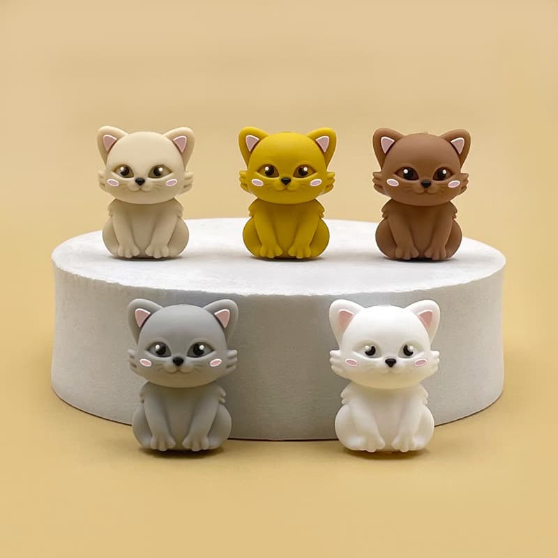Factory wholesale spot new product 3D three-dimensional glue silicone beads loose beads cute cat shape handmade beads wholesale