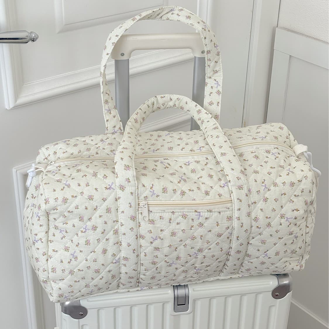 Cross-border Small Floral Quilted Travel Bag, Korean Ins Large Capacity Lightweight Duffel Bag, Handheld Crossbody Boston Bag