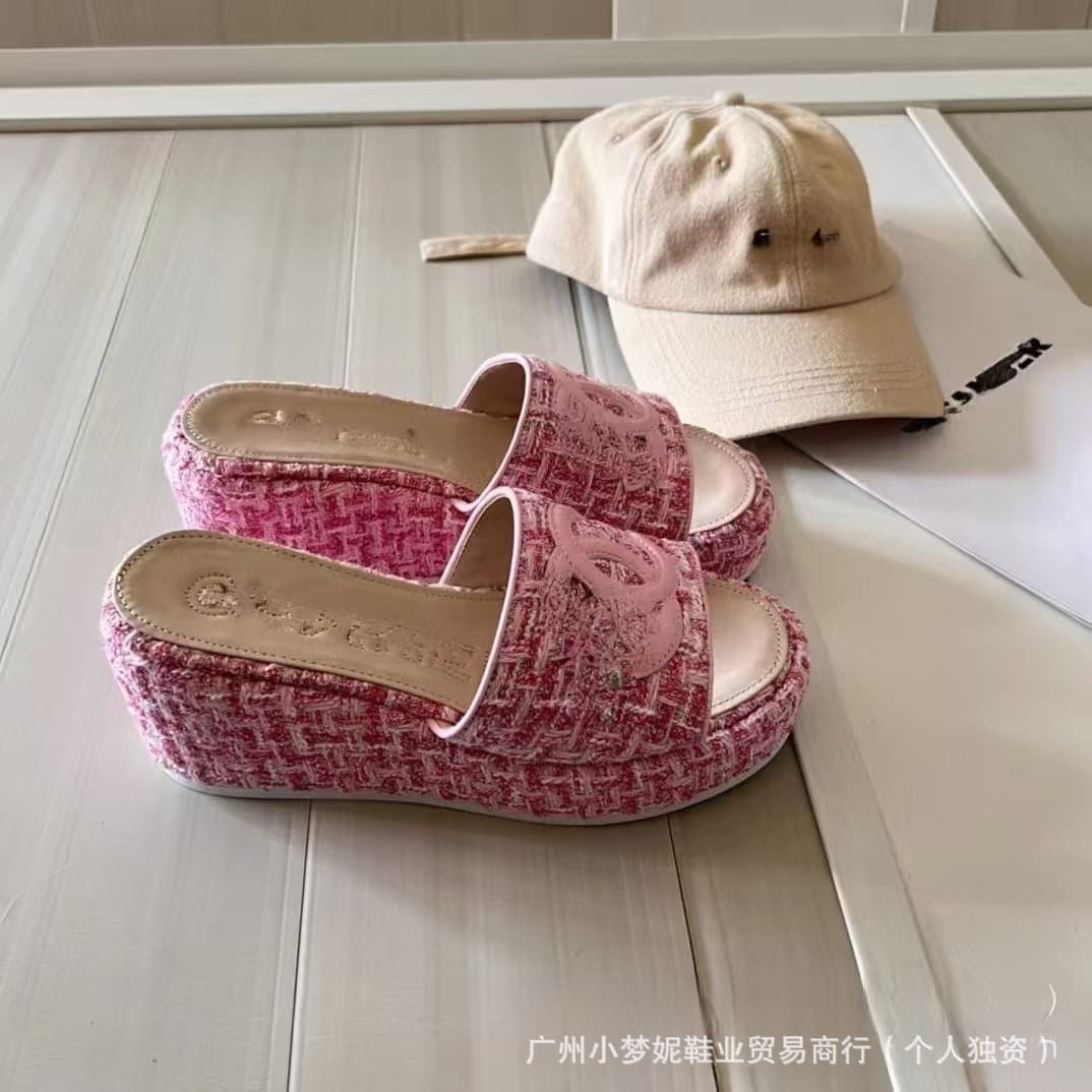 Korean-style chic slippers for women 2024 new embroidered thick sole fashionable versatile internet celebrity cool slippers