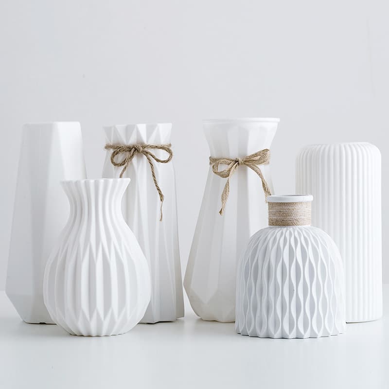 Nordic-style Anti-Fall Plastic Vase for Home Flower Arrangement, Modern Creative Decorative Ornament for Living Room, Dried Flower Vase