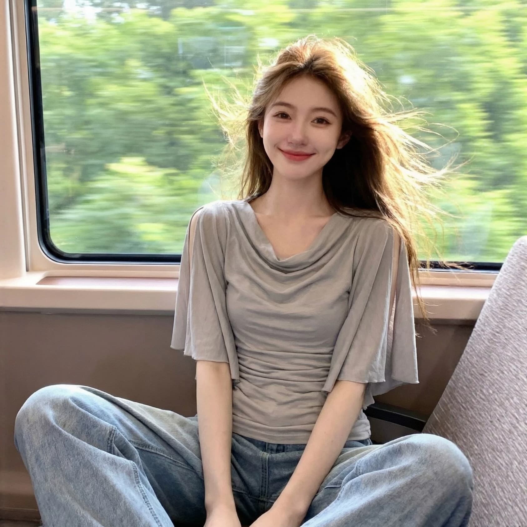 Chic Bell Sleeve Top for Women Summer Petite Unique Pretty Non-Clashing Short Sleeve T-Shirt