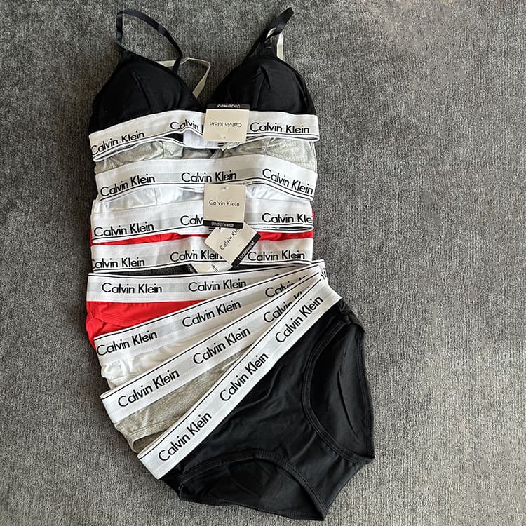 Trendy brand sports bra women's seamless French triangle cup bra sexy beautiful back wear underwear set