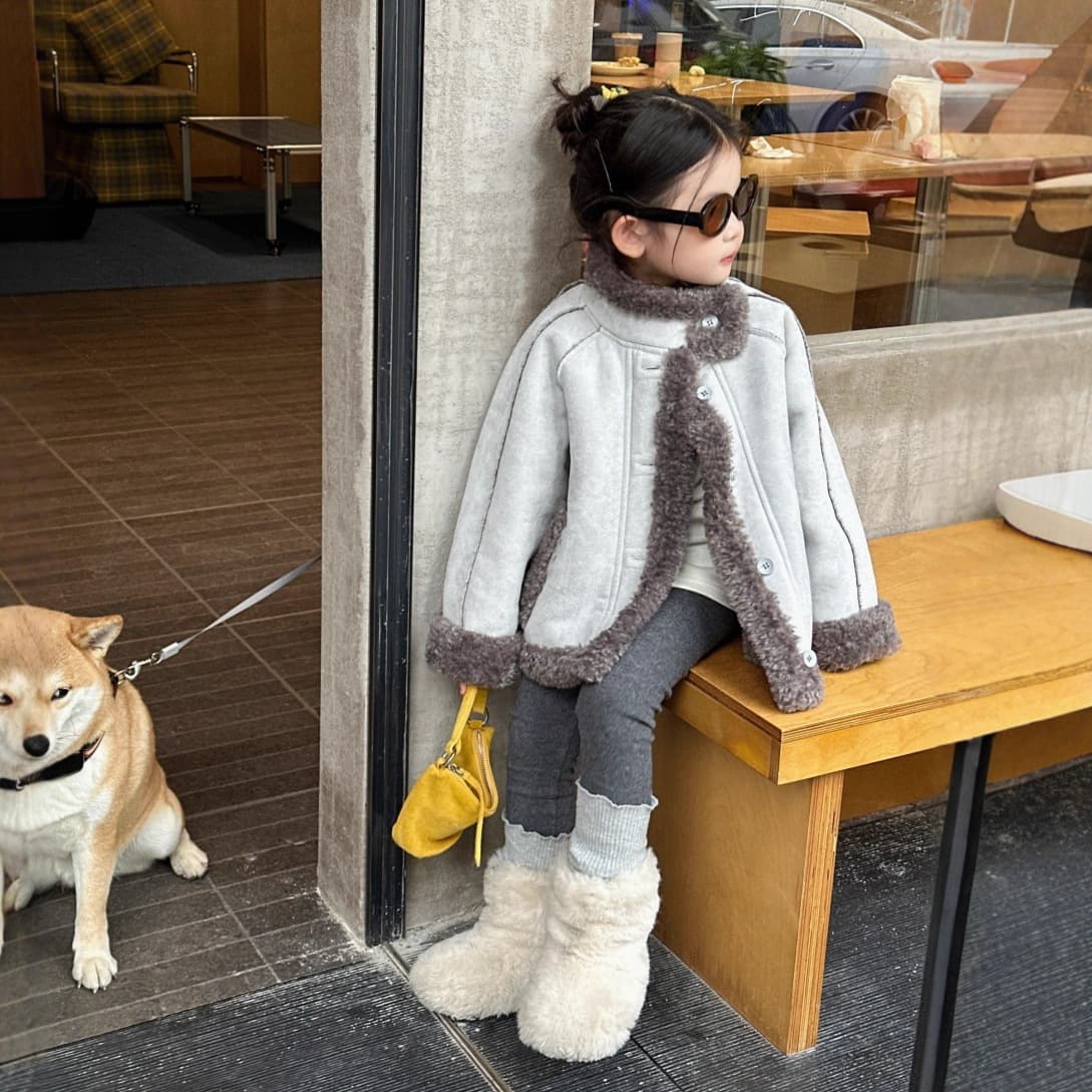 New winter style girls' suede fleece jacket, stylish grey zip-up coat.
