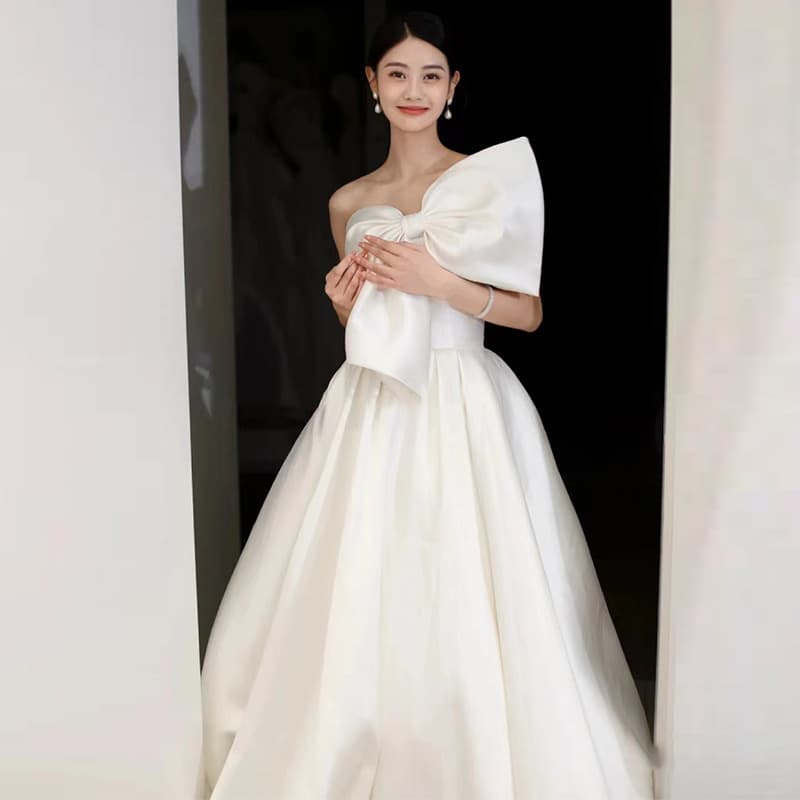 Simple White Wedding Dress for Bride, Forest Outdoor Travel Photography, Satin Strappy Registration and Certificate Light Wedding Dress for Women
