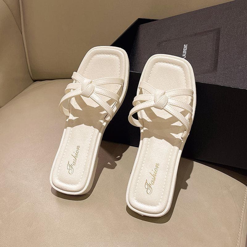 Low-heeled sandals for women to wear French small sandals fairy shoes 2025 new summer fashion beach sandals for outer wear