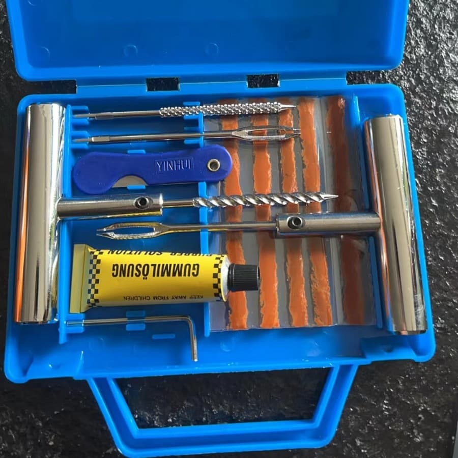 Car Tire Repair Tool Kit for Vacuum Tires, Motorcycle, Electric Vehicle, Rubber Strips, Quick Glue Liquid, Vehicle Emergency Equipment