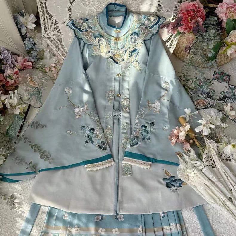 Yun Ru Yi Hanfu【Zhi Xiao】Women's Ming-style Stand-up Collar Long Shirt Heavy Embroidery Cloud Shoulder One-piece Horse-face Skirt Spring and Autumn