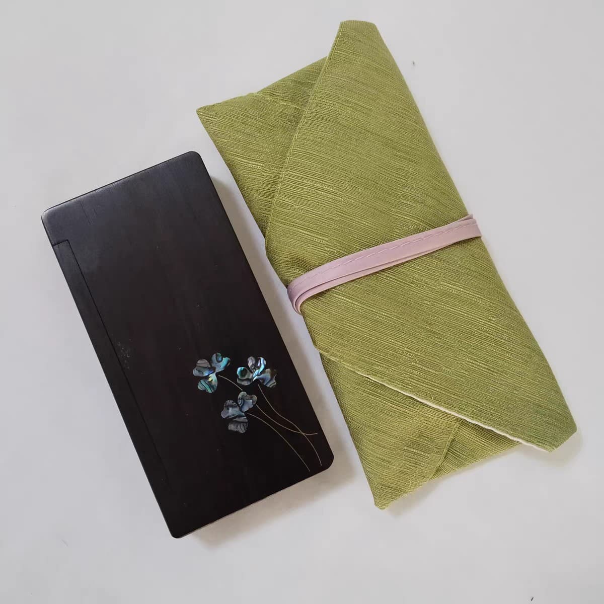 Wholesale cotton and linen bag incense box brocade storage bag incense tube aromatherapy portable business trip incense burner direct supply