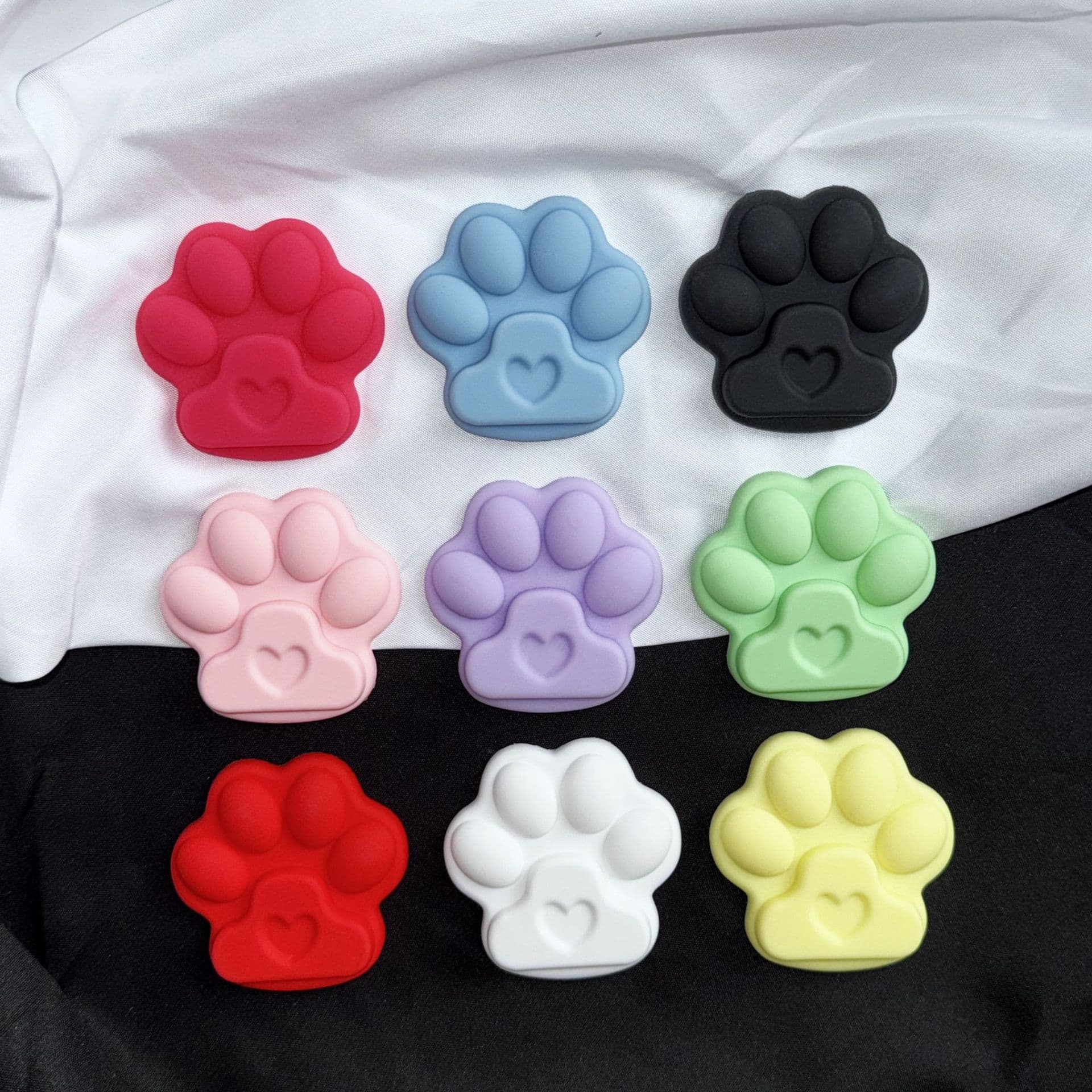 PVC soft silicone, trendy and cute cat paw DIY accessories, phone cases, stands, and decorations.