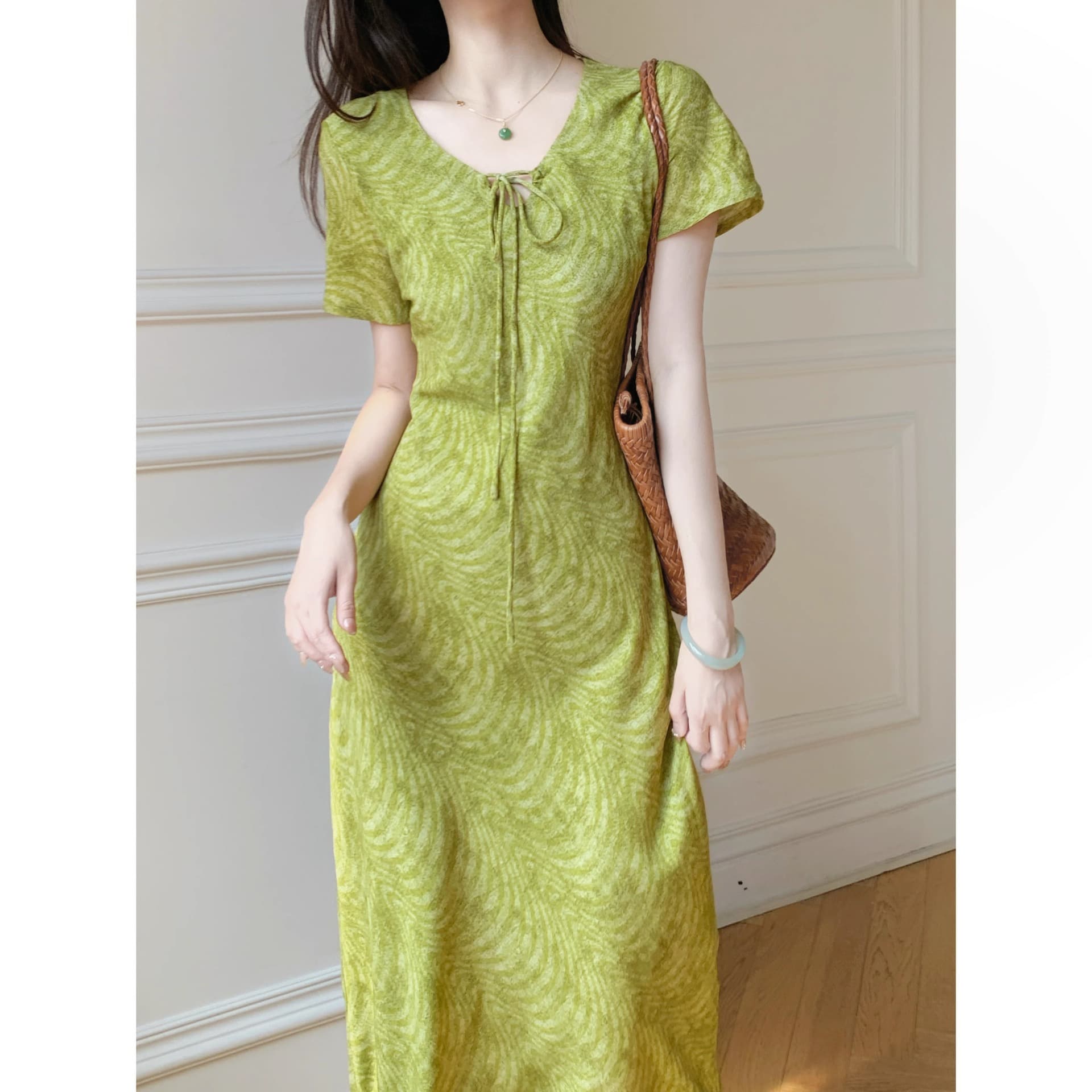 Flattering dress for curvy figures, elegant and slimming, mature style summer outfit, plus size, unique and fairy-like dress