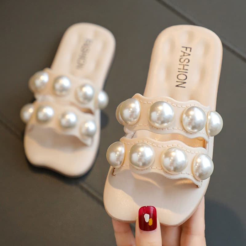 Princess-style flat slippers for children, Korean style little girl one-strap slippers, soft-soled outdoor summer sandals.