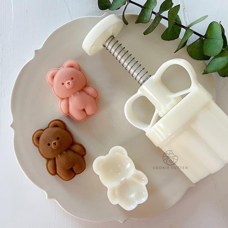 30g Cartoon Plush Bear Mung Bean Cake Mold, Mid-Autumn Festival Animal Mooncake Mold, Yam Cake Hand Press Mold