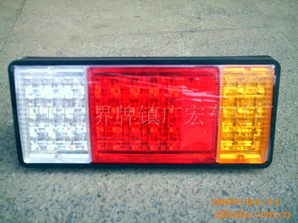Supply Japanese Truck Taillight Nissan Japanese Truck Taillight Series Dongfeng 140-2 LED Truck Taillight