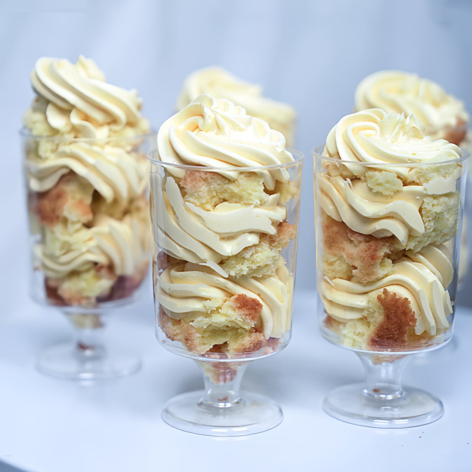 Disposable small wine cup, mousse cup, plastic pudding cup, wooden bran cup, creative transparent food grade 100ML