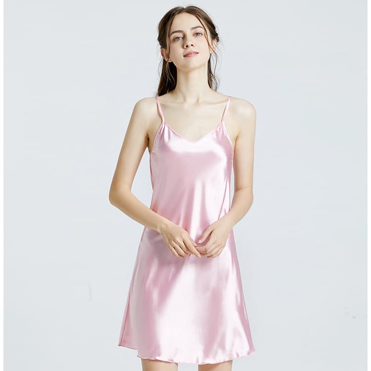 Summer Ice Silk Women's Nightgown, Thin Silk Sling Sexy Pajamas, Hot Silk Imitation Spring and Autumn Homewear