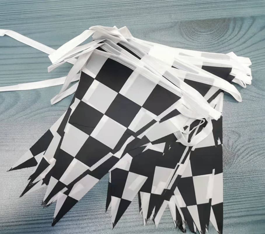 Triangular black and white grid racing flag F1 racing flag flag Black and White Grid Flag Bar decoration flag