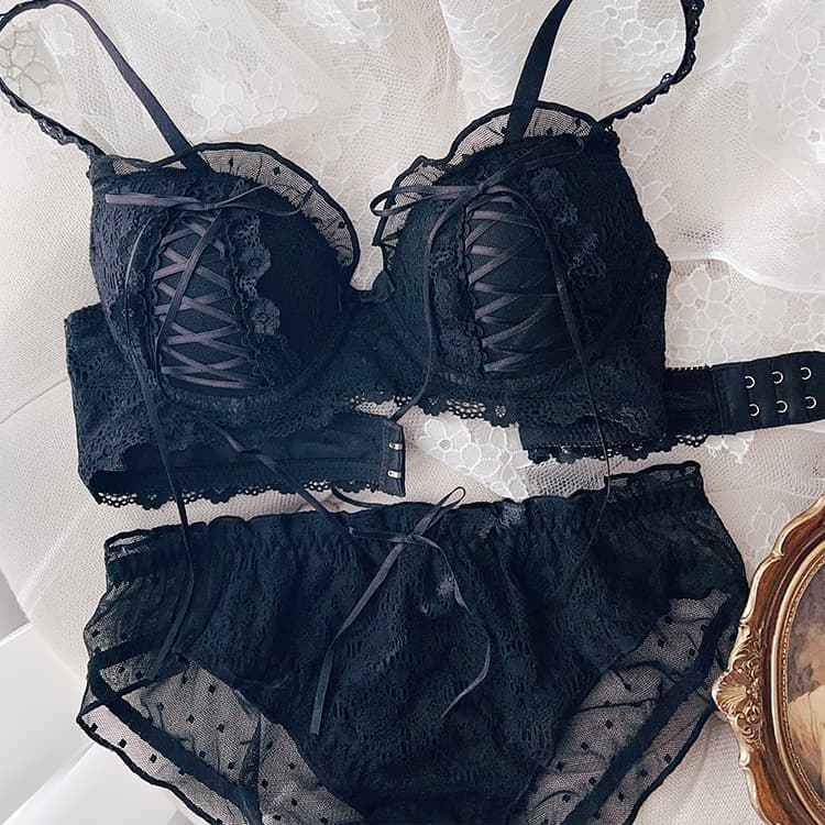 Japanese Style Pure Color Embroidered Lace Ruffled Cross Ribbon Sweet and Sexy Thin Mold Cup Wire-Free Bra Set