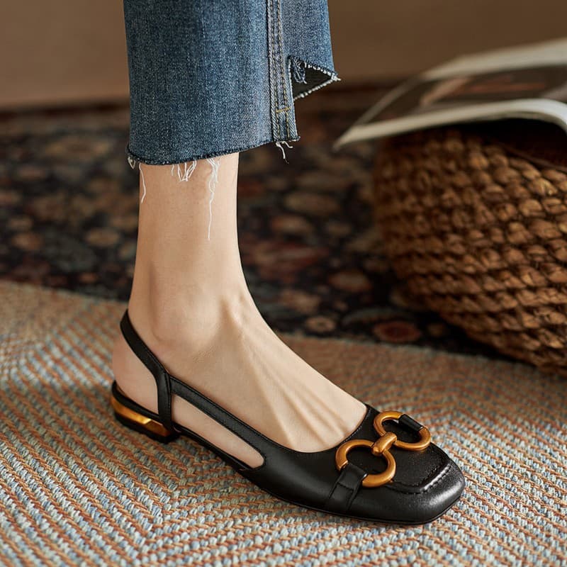 French-Style Low-Heeled Retro Closed-Toe Sandals for Women, 2026 Summer New Model, Open-Back Horsebit Buckle Suede Single-Strap Sandals for Women