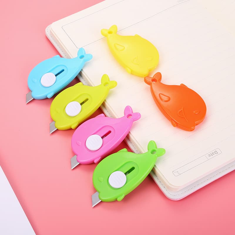 Mini Cartoon Art Knife Small Portable Unpacking Knife Carrot Dolphin Whale Art Paper Cutting Knife Student Knife